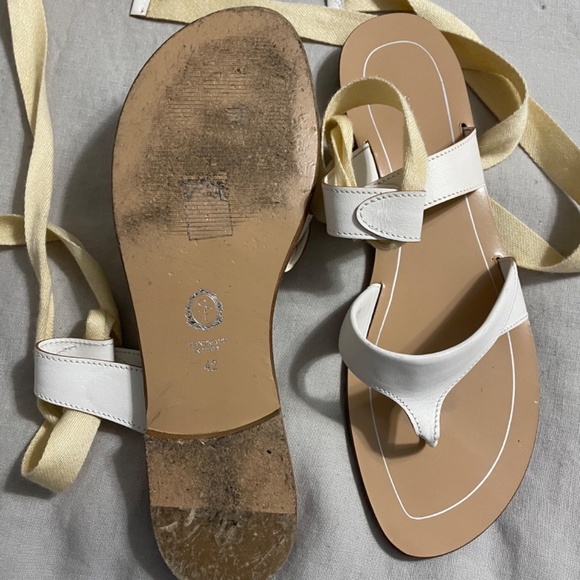 Sarah Flint Grear - Picture 2 of 3